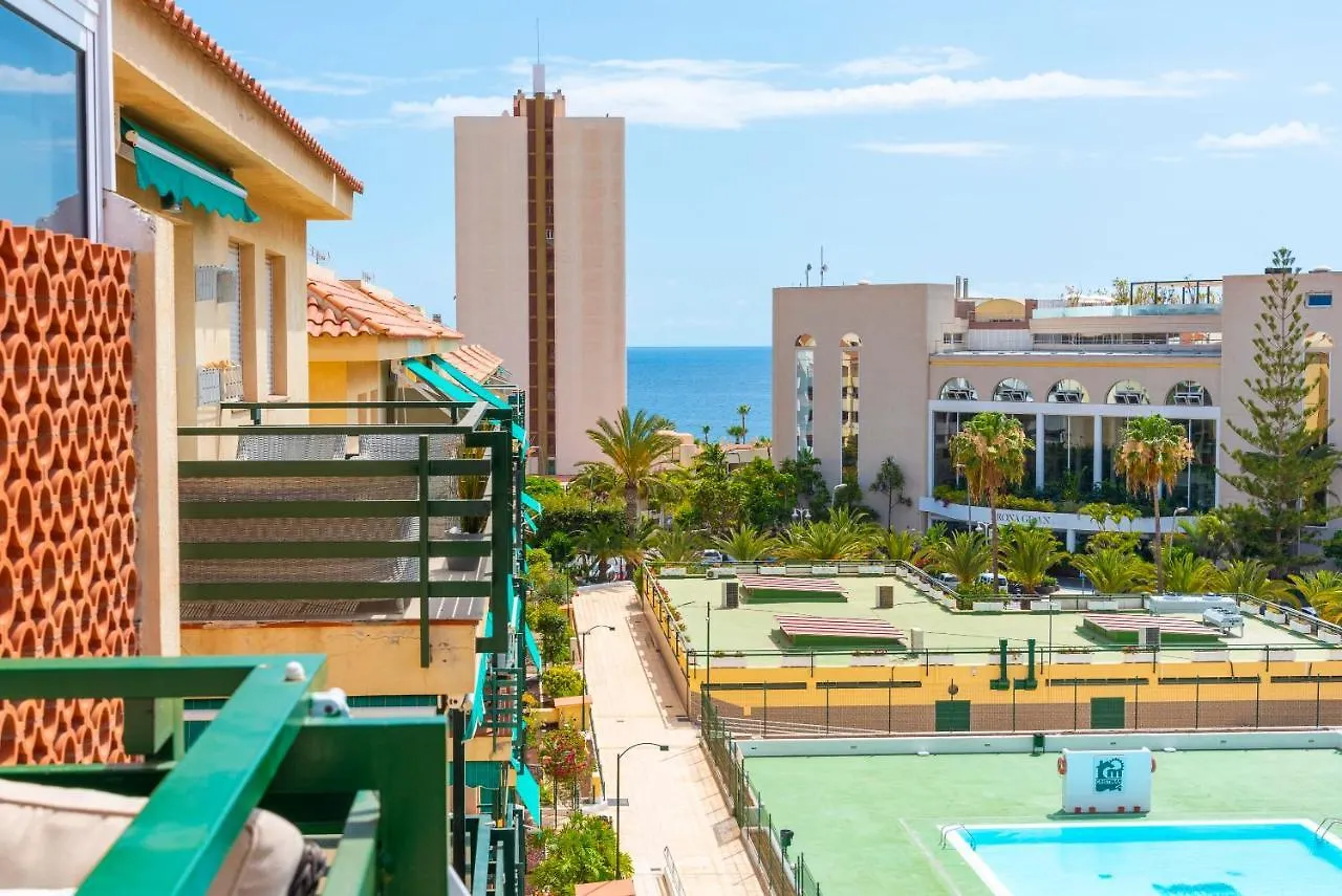 Cristismart Home Hi-End Services Media Streaming Los Cristianos  0*, Los Cristianos (Tenerife)